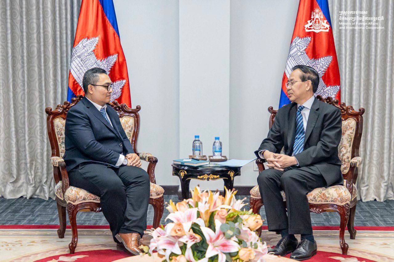 His Excellency Meas Kim Heng receives a courtesy call by Mr. Janes Imanuel Ginting 