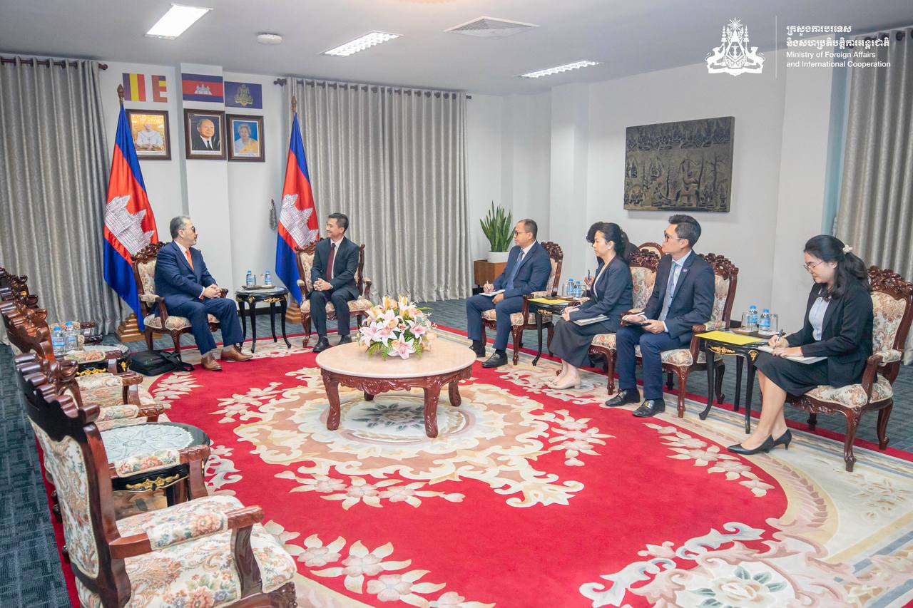 His Excellency VONG Meng has a meeting with Ambassador of Peru to Cambodia
