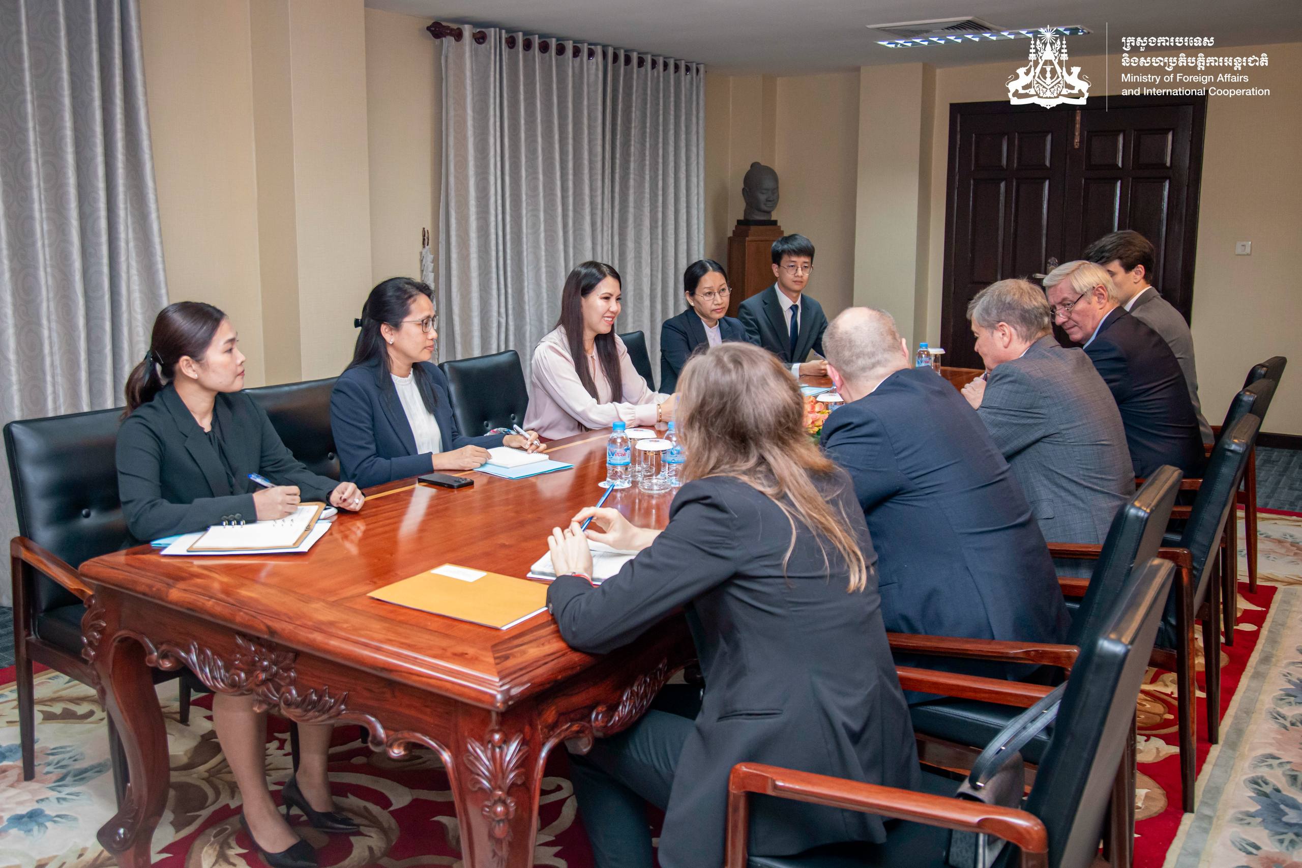 Her Excellency CHRING Botumrangsay receives a courtesy call by His Excellency Anatoly BOROVIK, Ambassador of the Russian Federation to Cambodia