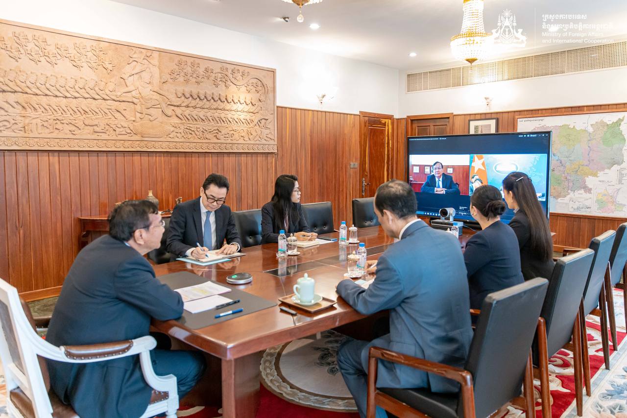 Cambodian Foreign Minister and Vietnamese Acting Foreign Minister hold video conference