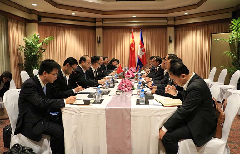H.E. Senior Minister, Prak Sokhonn met with H.E. Wang Yi Ministry of